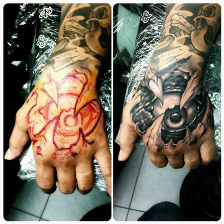 Tattoos - eyeball with spikes on hand - 128762